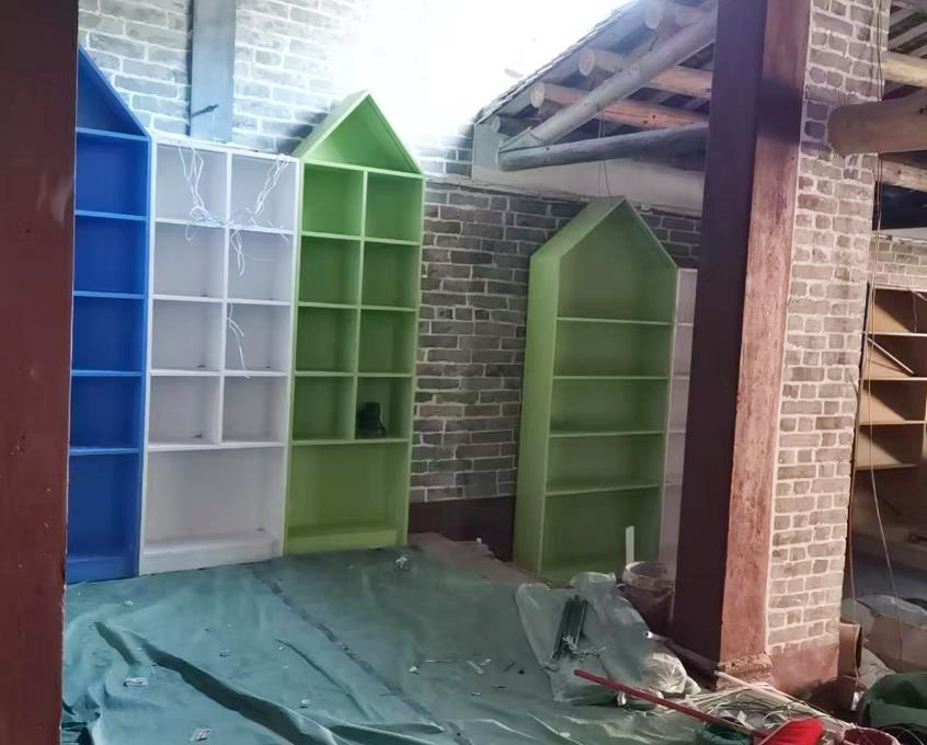 少年活动中心书柜